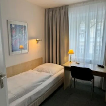 Hotel Occam 3*