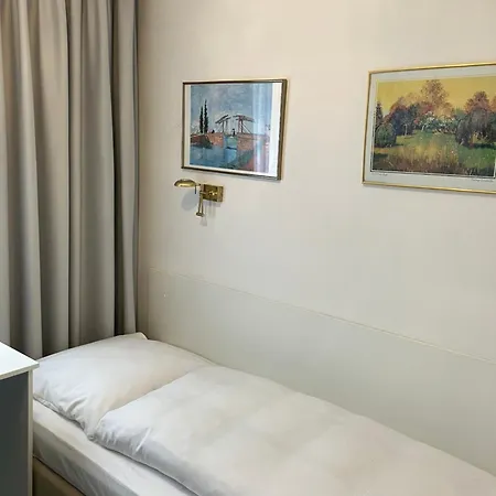 Hotel Occam 3*